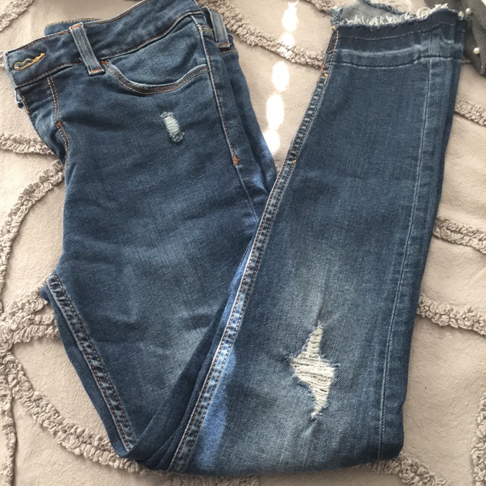 Zara ripped skinny jean with trendy frayed bottoms